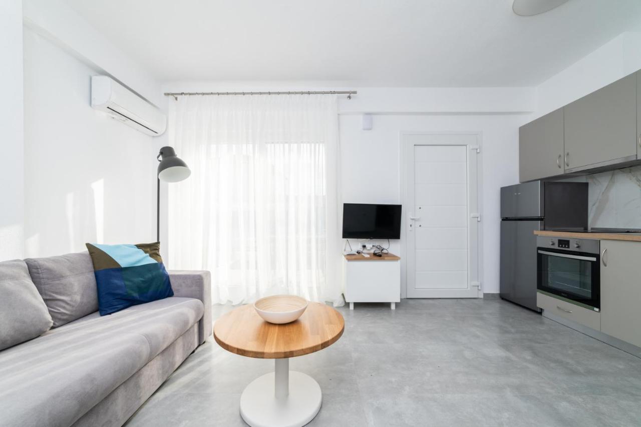 Dionysos Residential Complex Apartment Ofrinion Ngoại thất bức ảnh