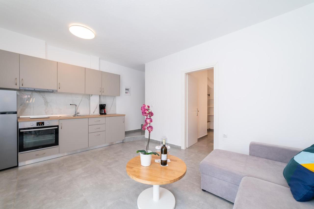 Dionysos Residential Complex Apartment Ofrinion Ngoại thất bức ảnh